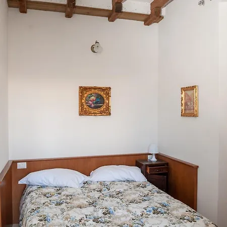 Bed & Breakfast Lena Bellano