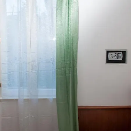 Bed & Breakfast Lena Bellano